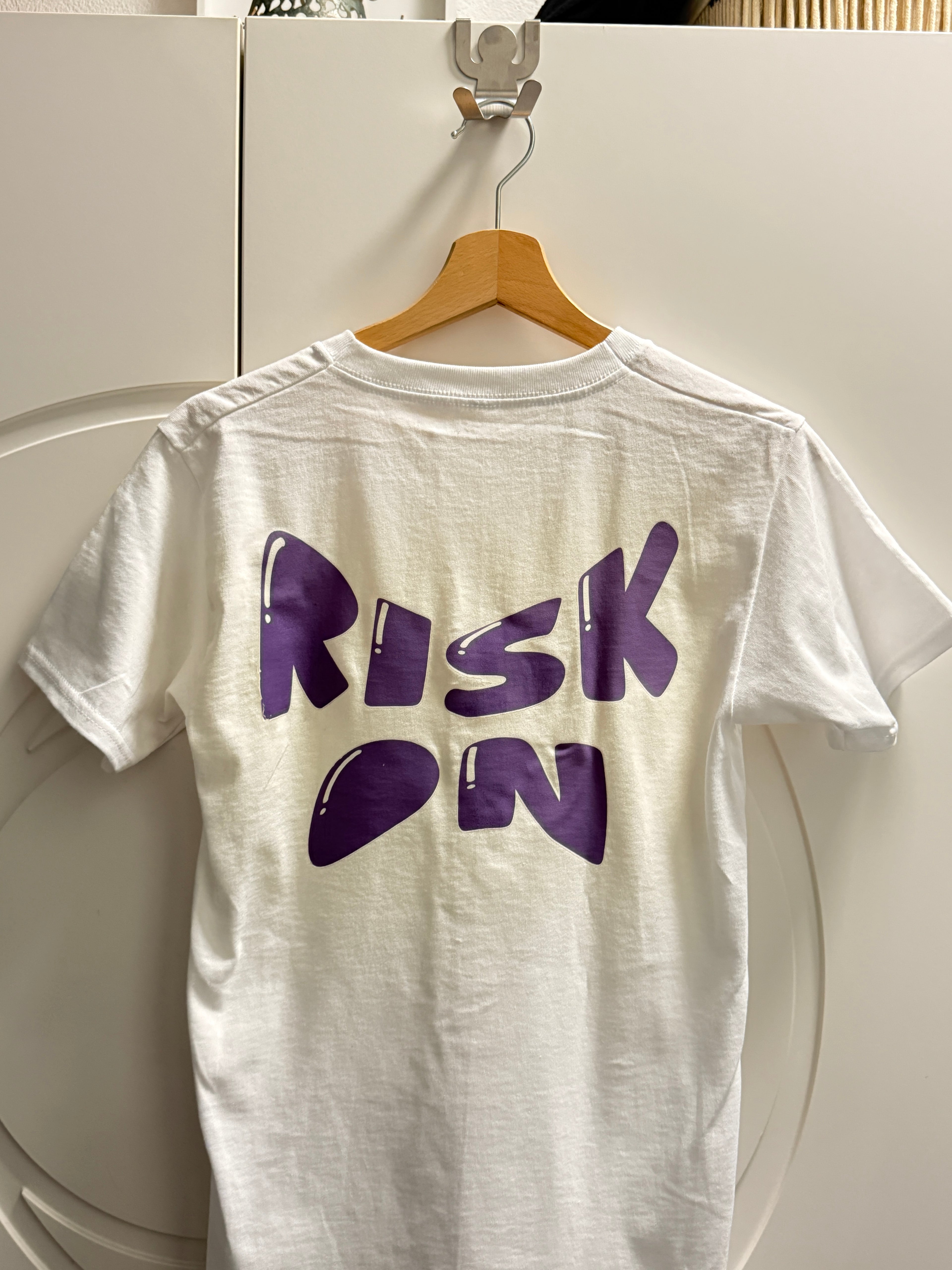 Vanderri (RISK ON) T-shirt